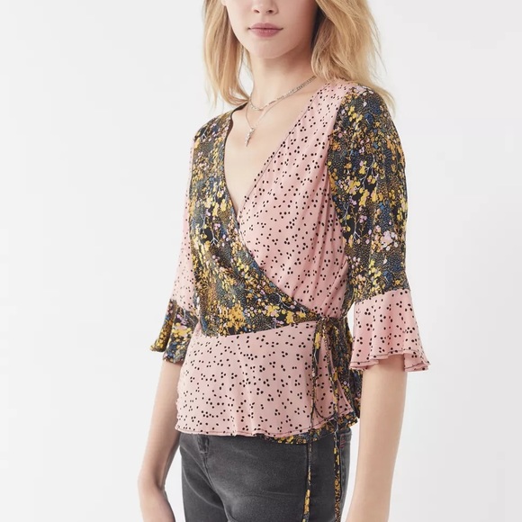 UO Floral Print Wrap Top - Picture 3 of 5
